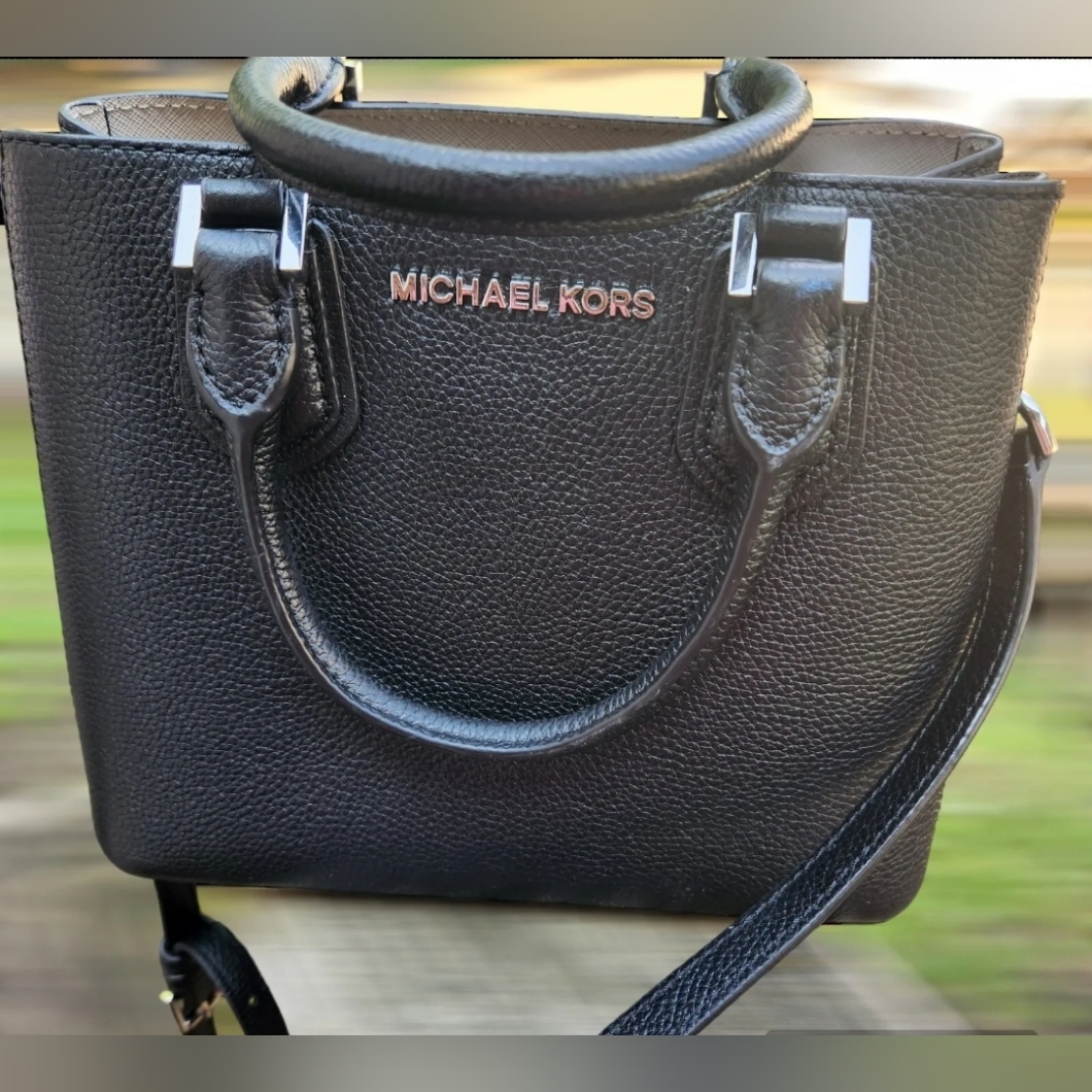 Michael Kors Hand/ Crossbody Bag